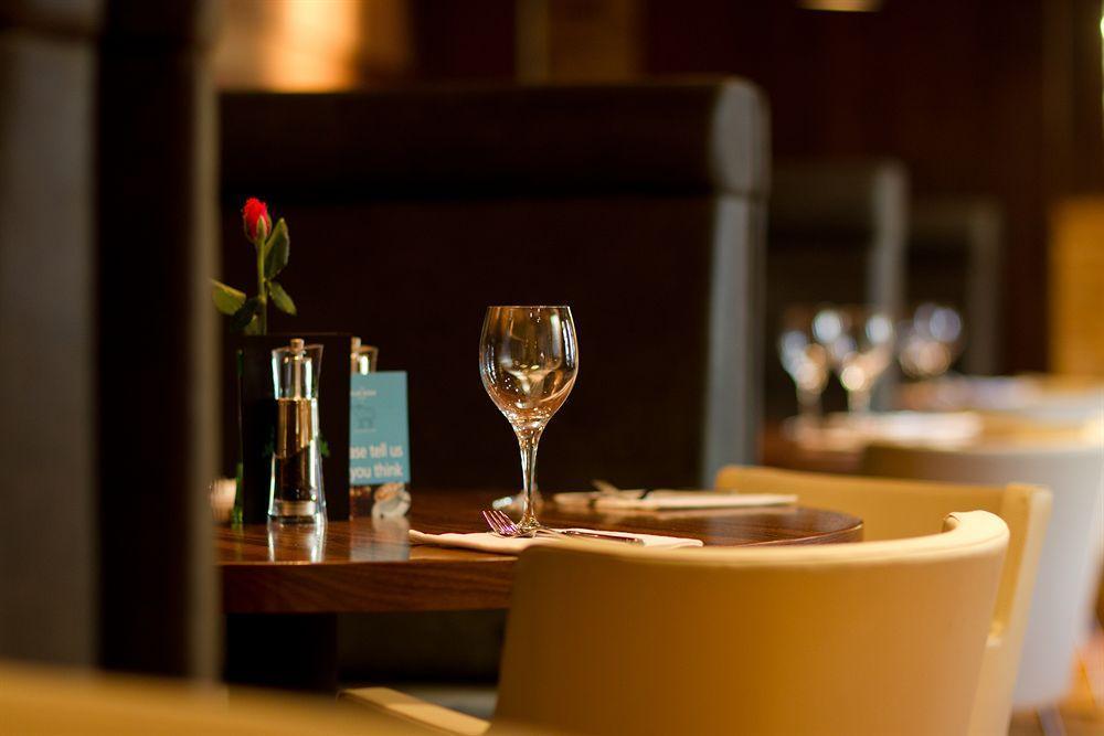 The Blue Boar Hotell Witney Exteriör bild