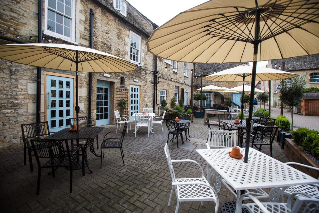 The Blue Boar Hotell Witney Exteriör bild