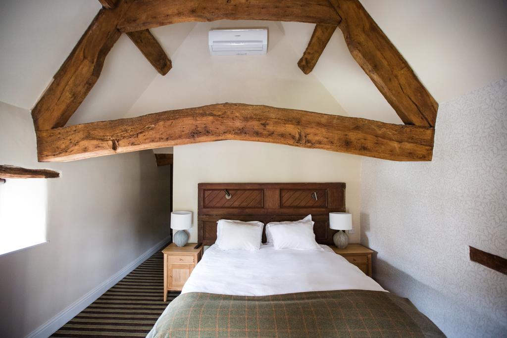 The Blue Boar Hotell Witney Exteriör bild