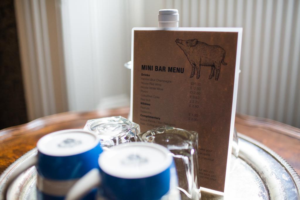 The Blue Boar Hotell Witney Exteriör bild