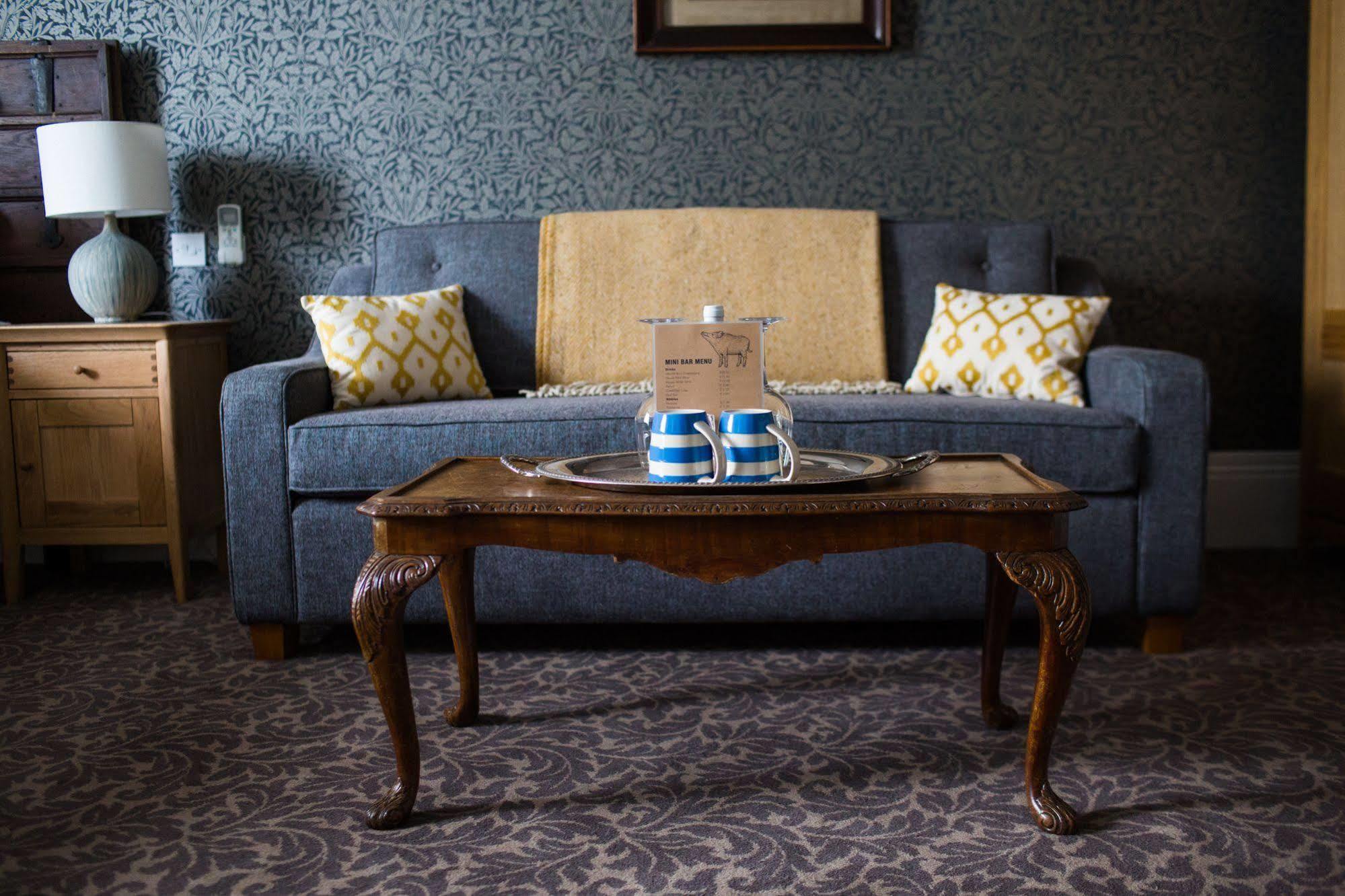 The Blue Boar Hotell Witney Exteriör bild