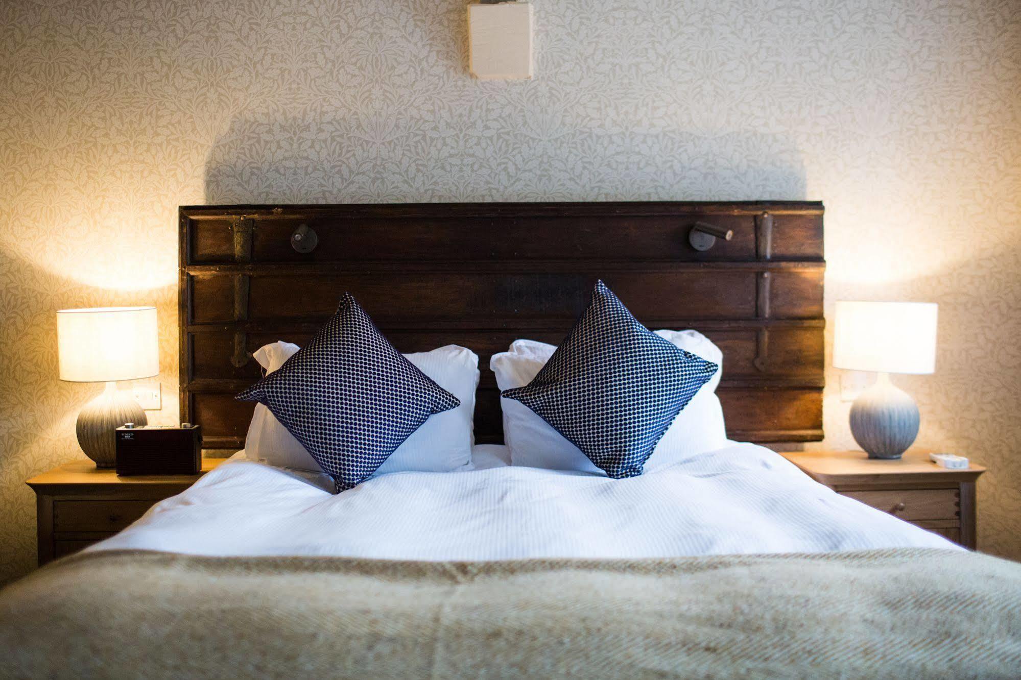 The Blue Boar Hotell Witney Exteriör bild