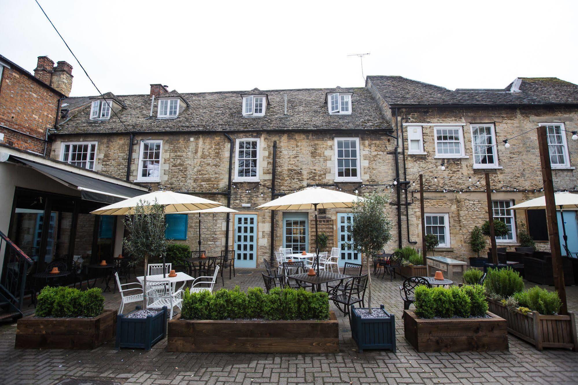 The Blue Boar Hotell Witney Exteriör bild