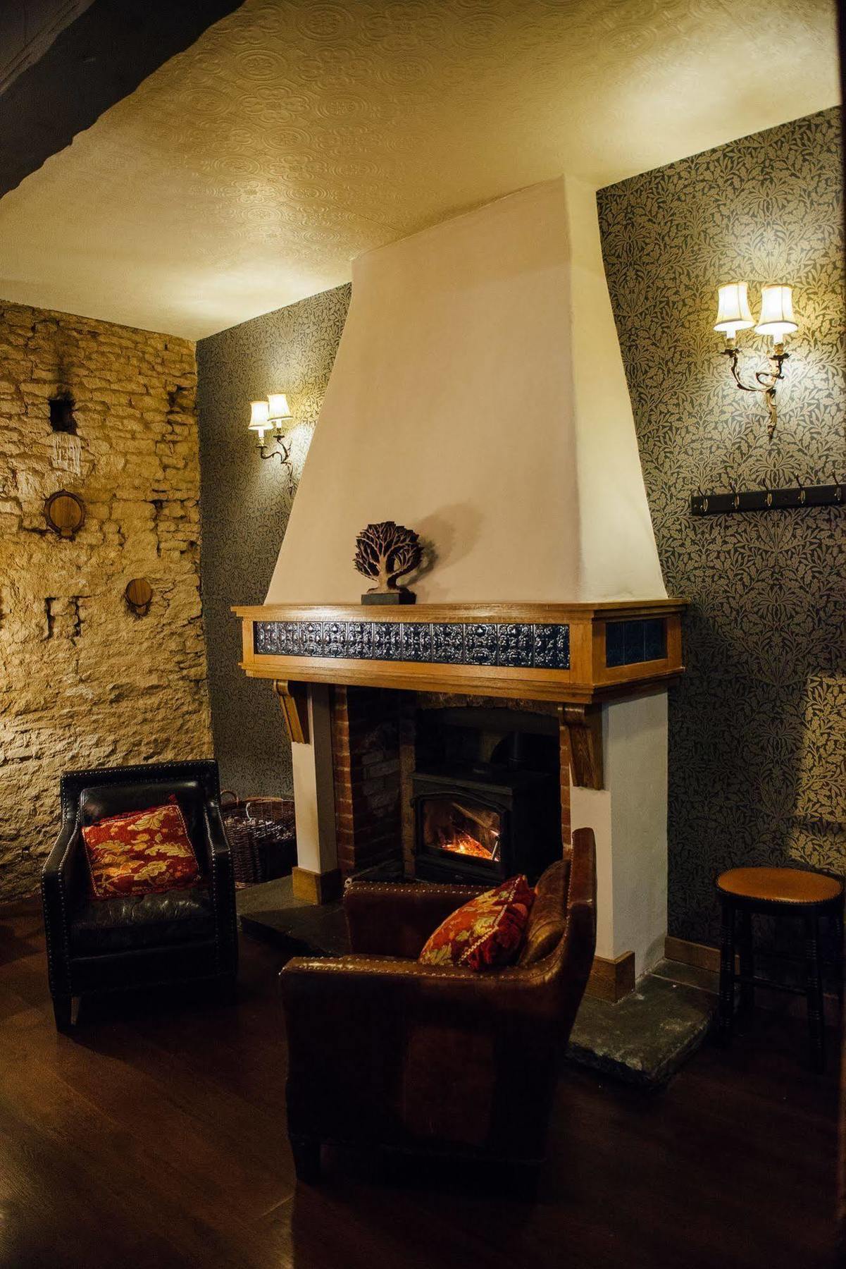 The Blue Boar Hotell Witney Exteriör bild
